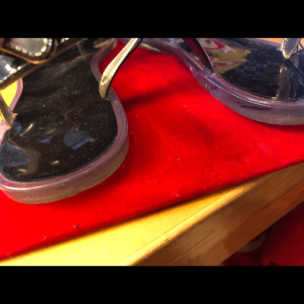 🖤🔥🤍LADIES STYLISH SANDALS 🤍🔥🖤 - Picture 3 of 5